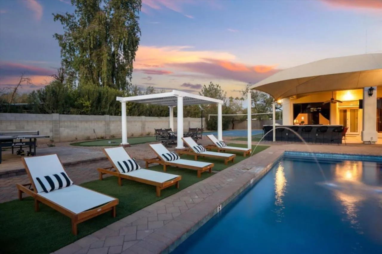Luxury Mansion, Heated Pool And Spa, Pickleball, Batting Cage, 2 Game Rooms, Speakeasy Scottsdale 0*,  Stany Zjednoczone Ameryki