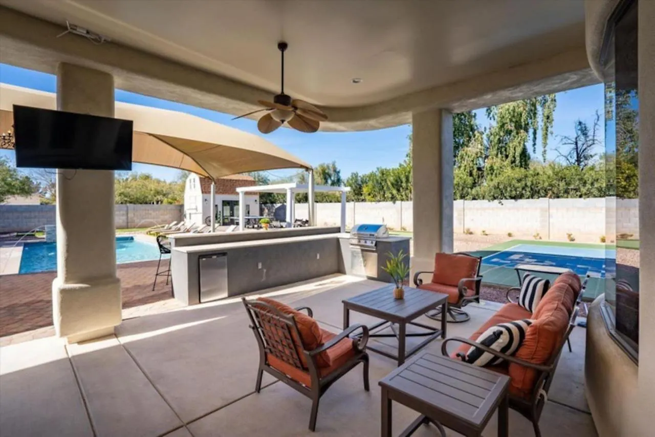 Luxury Mansion, Heated Pool And Spa, Pickleball, Batting Cage, 2 Game Rooms, Speakeasy Scottsdale Dom wakacyjny