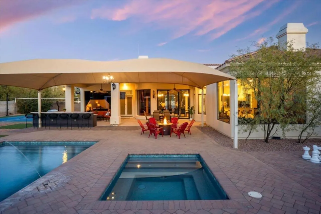 Luxury Mansion, Heated Pool And Spa, Pickleball, Batting Cage, 2 Game Rooms, Speakeasy Scottsdale