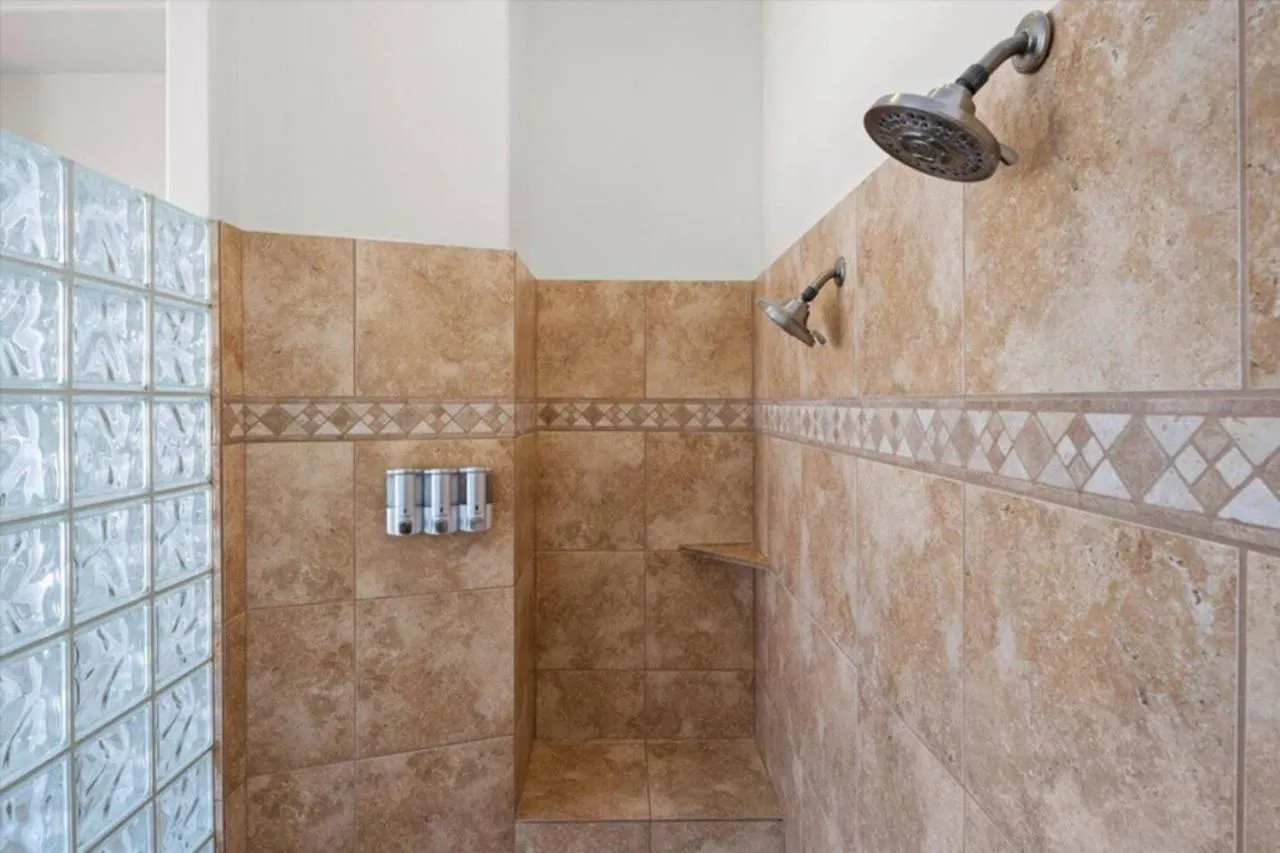 Tatil Evi Luxury Mansion, Heated Pool And Spa, Pickleball, Batting Cage, 2 Game Rooms, Speakeasy Scottsdale ABD