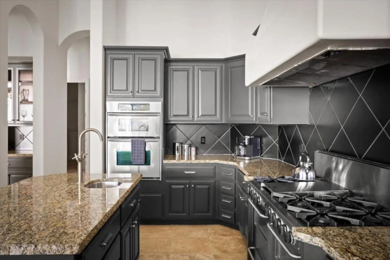 Luxury Mansion, Heated Pool And Spa, Pickleball, Batting Cage, 2 Game Rooms, Speakeasy Scottsdale